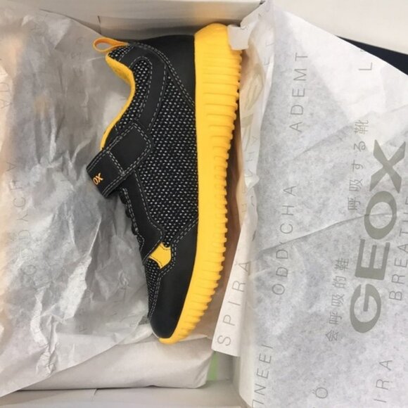 Geox Kids Waviness 6 Lightweight Sneaker - Picture 5 of 5